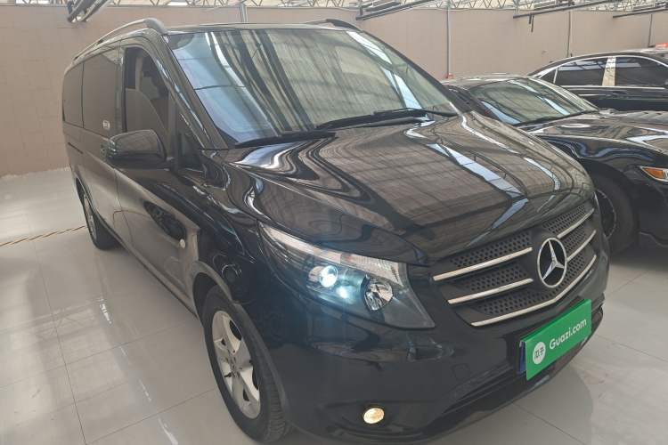 Used Mercedes-Benz Vito 2018 2.0T Elite Version 7 Seats China VI Emission Standard Front Right 45 Deg