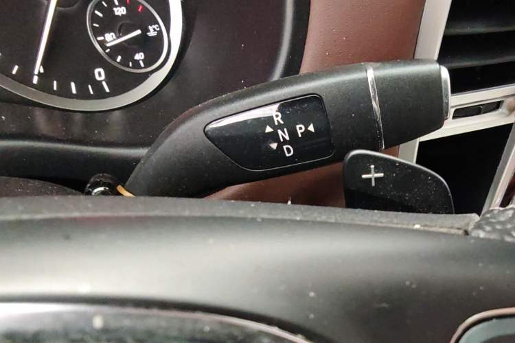 Used Mercedes-Benz Vito 2018 2.0T Business Version China V Emission Standard Gear Lever