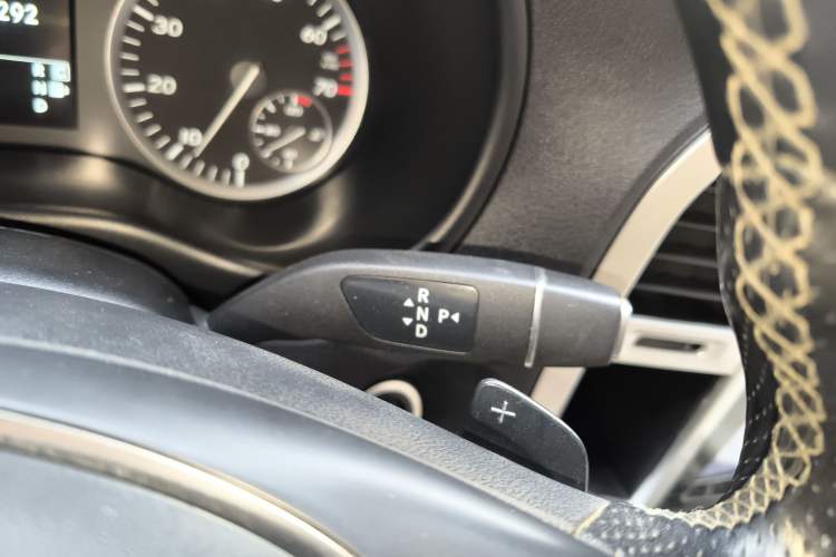 Used Mercedes-Benz Vito 2018 2.0T Business Version China V Emission Standard Gear Lever