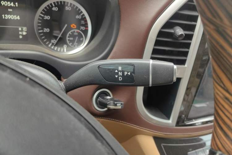 Used Mercedes-Benz Vito 2018 2.0T Business Version China V Emission Standard Gear Lever