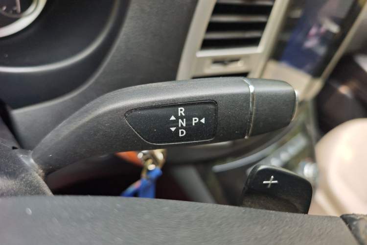 Used Mercedes-Benz Vito 2018 2.0T Business Version China VI Emission Standard Gear Lever