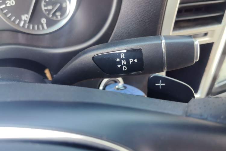 Used Mercedes-Benz Vito 2018 2.0T Business Version China V Emission Standard Gear Lever