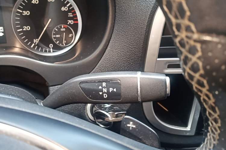 Used Mercedes-Benz Vito 2018 2.0T Business Version China V Emission Standard Gear Lever