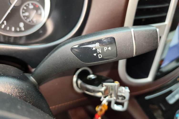 Used Mercedes-Benz Vito 2018 2.0T Business Version China V Emission Standard Gear Lever