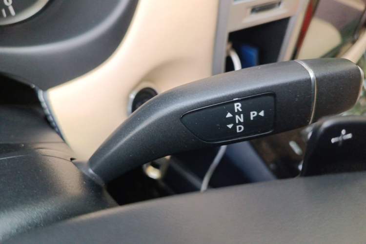Used Mercedes-Benz Vito 2018 2.0T Business Version China V Emission Standard Gear Lever