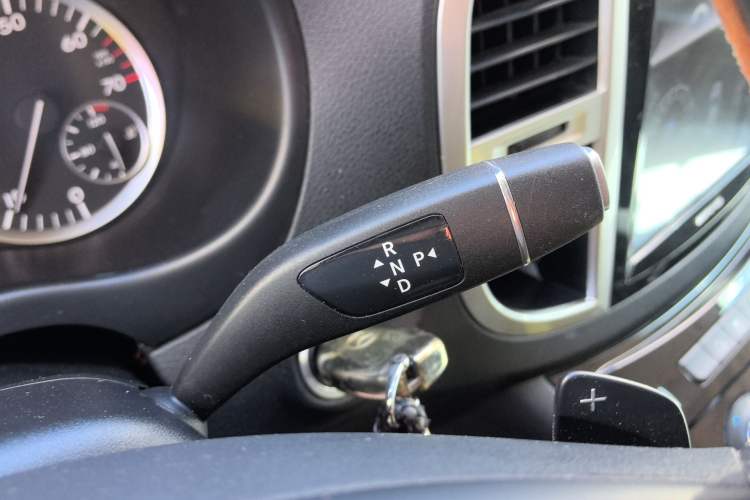 Used Mercedes-Benz Vito 2018 2.0T Business Version China V Emission Standard Gear Lever