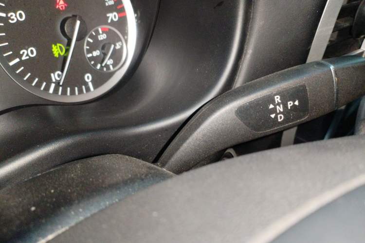 Used Mercedes-Benz Vito 2018 2.0T Business Version China VI Emission Standard Gear Lever