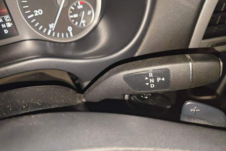 Used Mercedes-Benz Vito 2018 2.0T Business Version China VI Emission Standard Gear Lever