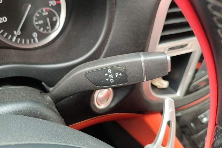 Used Mercedes-Benz Vito 2018 2.0T Business Version China VI Emission Standard Gear Lever