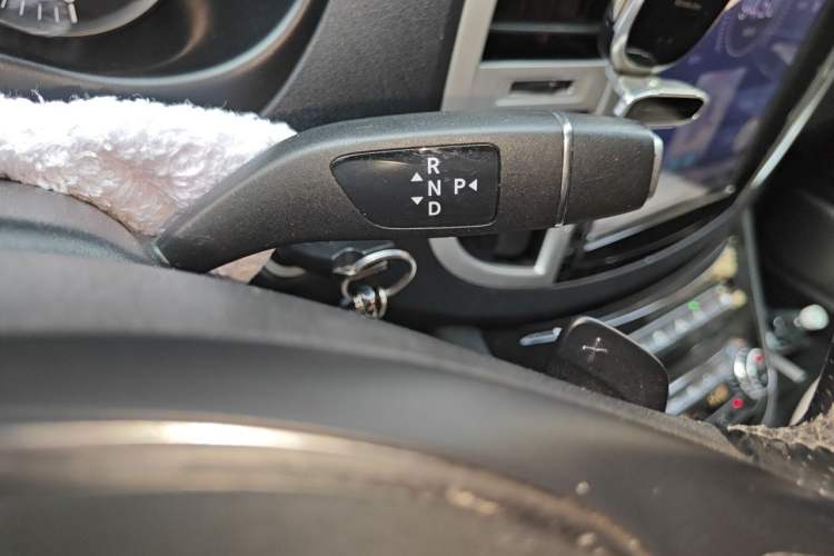 Used Mercedes-Benz Vito 2018 2.0T Business Version China VI Emission Standard Gear Lever