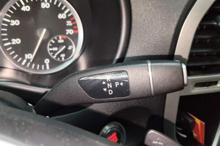Used Mercedes-Benz Vito 2018 2.0T Business Version China V Emission Standard Gear Lever
