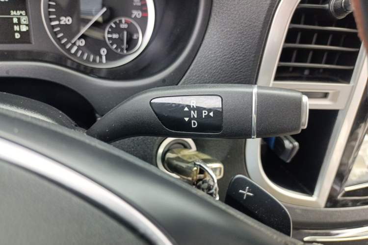 Used Mercedes-Benz Vito 2018 2.0T Business Version China V Emission Standard Gear Lever