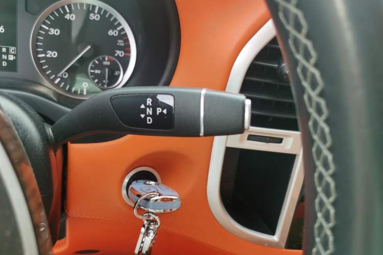 Used Mercedes-Benz Vito 2018 2.0T Business Version China VI Emission Standard Gear Lever