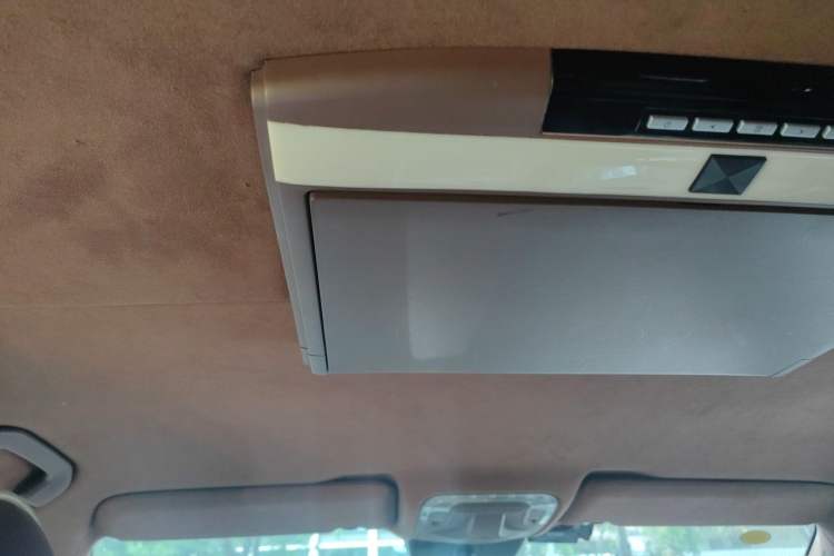 Used Mercedes-Benz Vito 2018 2.0T Business Version China V Emission Standard Headliner