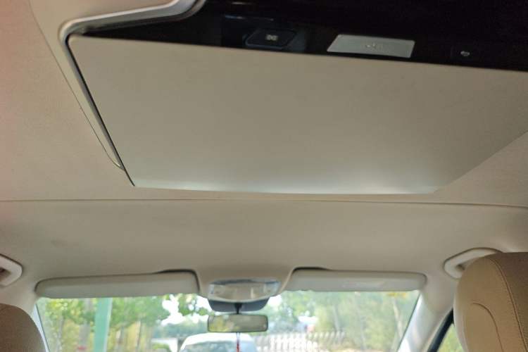 Used Mercedes-Benz Vito 2018 2.0T Business Version China VI Emission Standard Headliner
