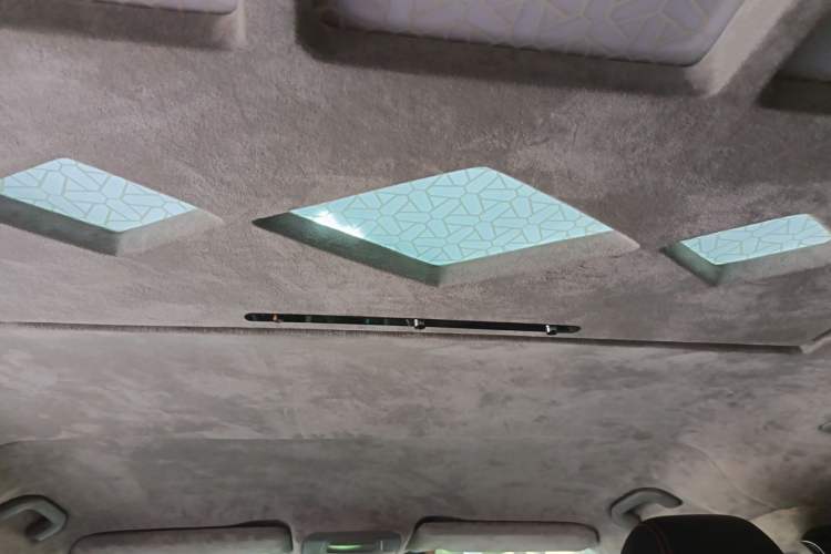 Used Mercedes-Benz Vito  Headliner