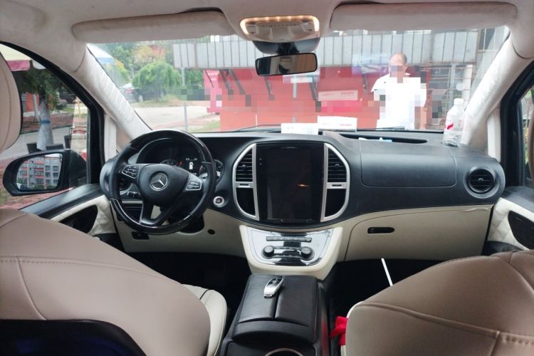 Used Mercedes-Benz Vito 2018 2.0T Elite Version 7 Seats China VI Emission Standard Headliner
