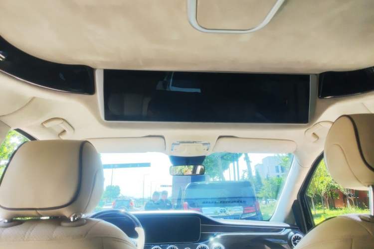 Used Mercedes-Benz Vito 2018 2.0T Business Version China V Emission Standard Headliner