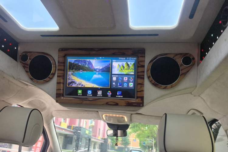 Used Mercedes-Benz Vito 2018 2.0T Elite Version 7 Seats China V Emission Standard Headliner