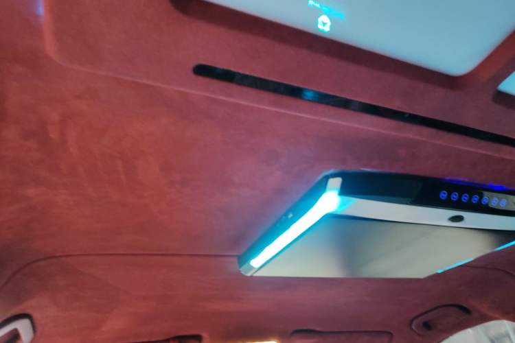 Used Mercedes-Benz Vito 2018 2.0T Business Version China V Emission Standard Headliner