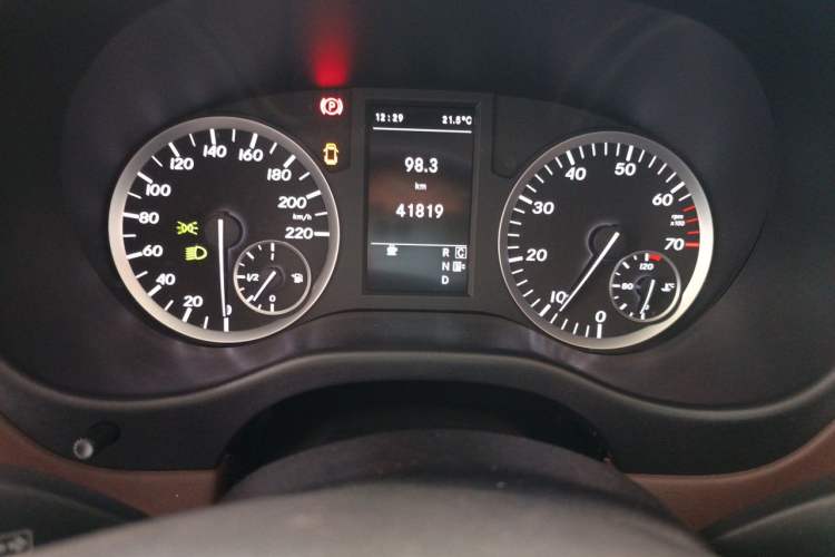 Used Mercedes-Benz Vito  Instrument Cluster