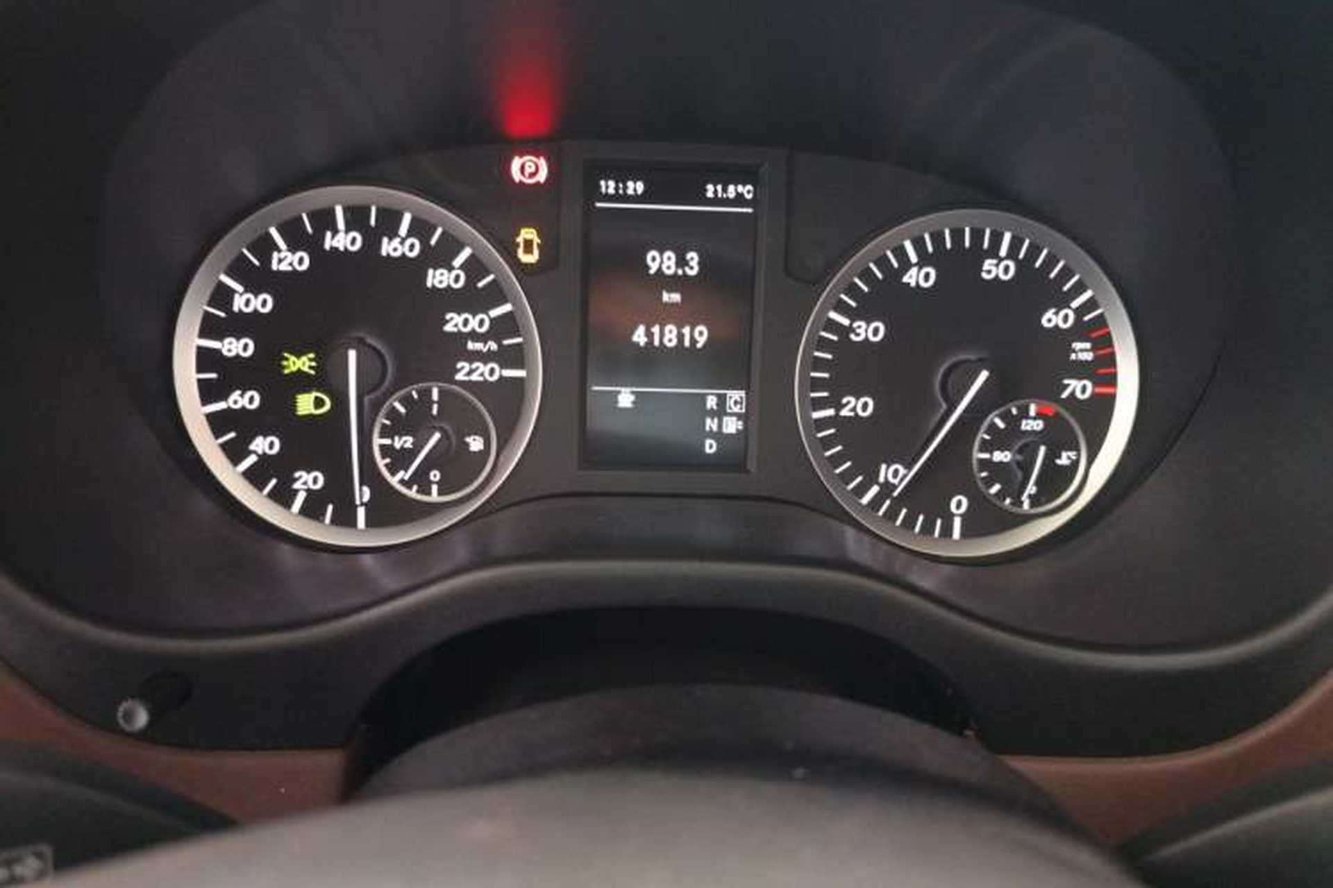 Used Mercedes-Benz Vito  Instrument Cluster