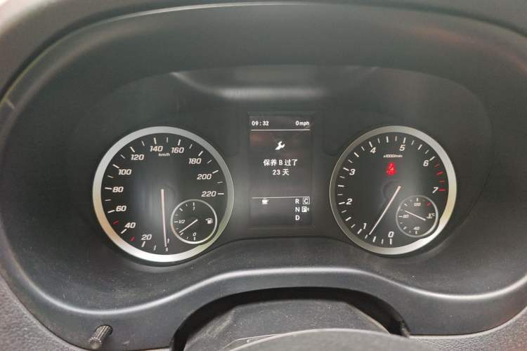 Used Mercedes-Benz Vito 2018 2.0T Business Version China VI Emission Standard Instrument Cluster