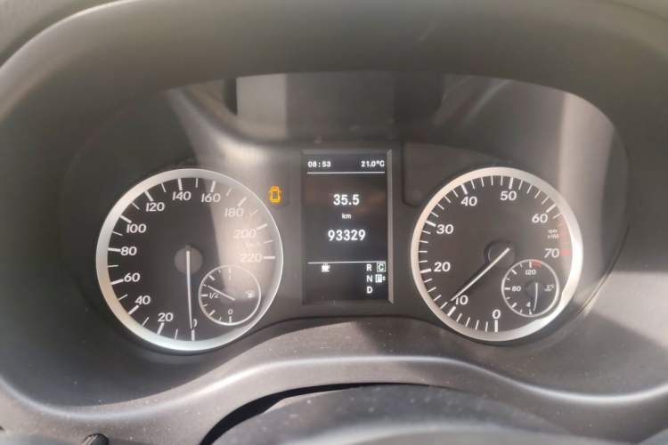 Used Mercedes-Benz Vito 2018 2.0T Elite Version 7 Seats China VI Emission Standard Instrument Cluster