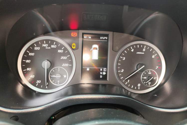 Used Mercedes-Benz Vito 2018 2.0T Business Version China V Emission Standard Instrument Cluster