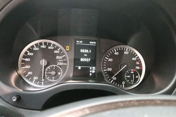 Used Mercedes-Benz Vito 2018 2.0T Business Version China V Emission Standard Instrument Cluster