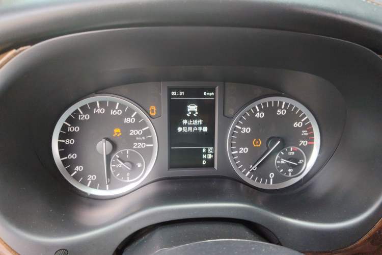 Used Mercedes-Benz Vito 2018 2.0T Business Version China VI Emission Standard Instrument Cluster