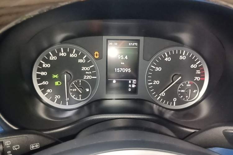 Used Mercedes-Benz Vito 2018 2.0T Business Version China V Emission Standard Instrument Cluster