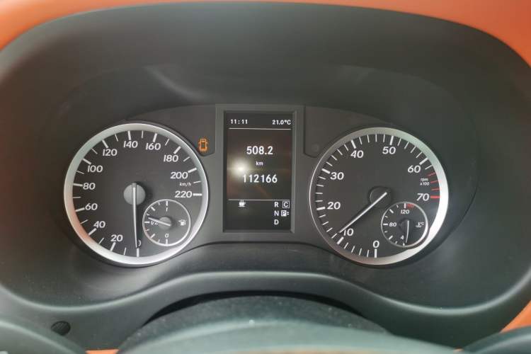 Used Mercedes-Benz Vito 2018 2.0T Business Version China VI Emission Standard Instrument Cluster