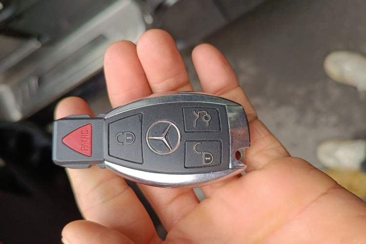 Used Mercedes-Benz Vito 2018 2.0T Business Version China VI Emission Standard Interior 1