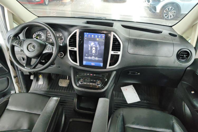 Used Mercedes-Benz Vito 2018 2.0T Elite Version 7 Seats China VI Emission Standard Interior 2