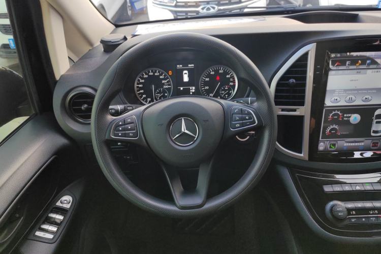 Used Mercedes-Benz Vito 2018 2.0T Elite Version 7 Seats China V Emission Standard Interior 5
