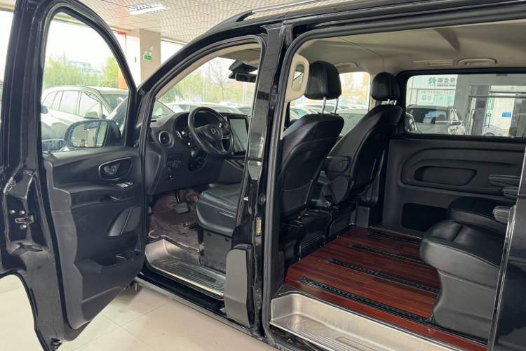 Used Mercedes-Benz Vito 2018 2.0T Business Version China V Emission Standard Interior 7