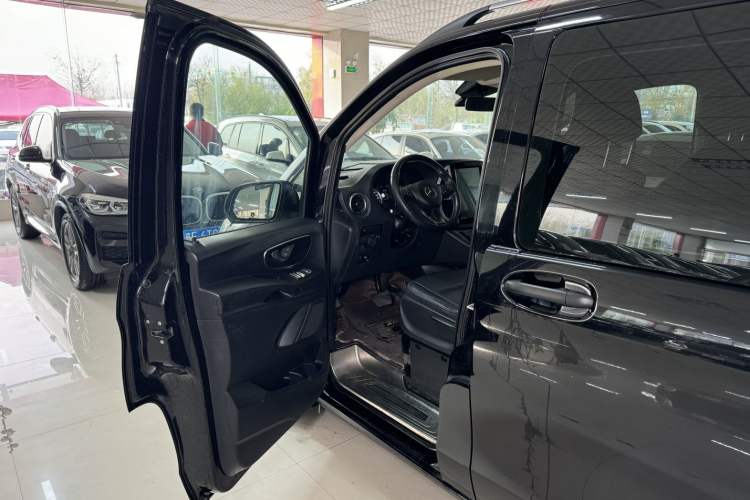 Used Mercedes-Benz Vito 2018 2.0T Business Version China V Emission Standard Interior 8