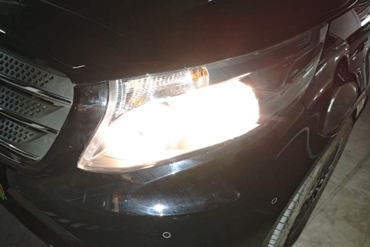 Used Mercedes-Benz Vito 2018 2.0T Business Version China VI Emission Standard Left Front Headlight