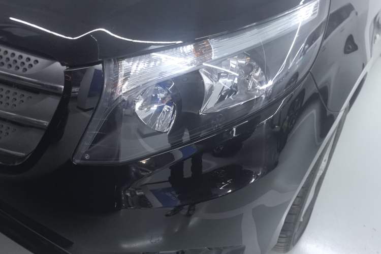 Used Mercedes-Benz Vito 2018 2.0T Elite Version 7 Seats China V Emission Standard Left Front Headlight