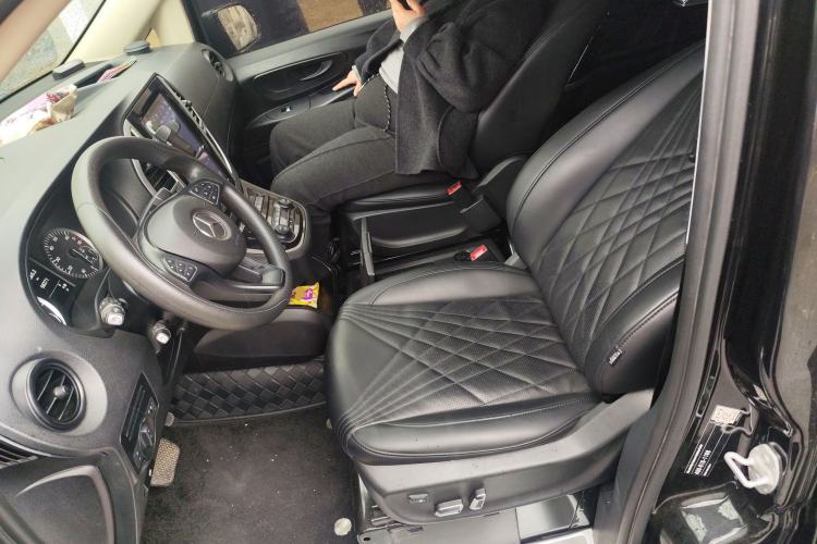 Used Mercedes-Benz Vito 2018 2.0T Elite Version 7 Seats China VI Emission Standard Left Front Seat