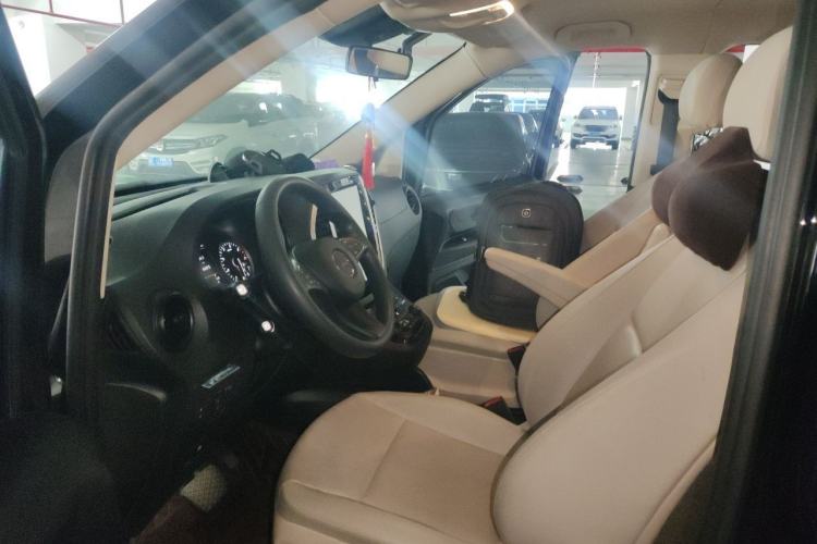 Used Mercedes-Benz Vito 2018 2.0T Elite Version 7 Seats China VI Emission Standard Left Front Seat