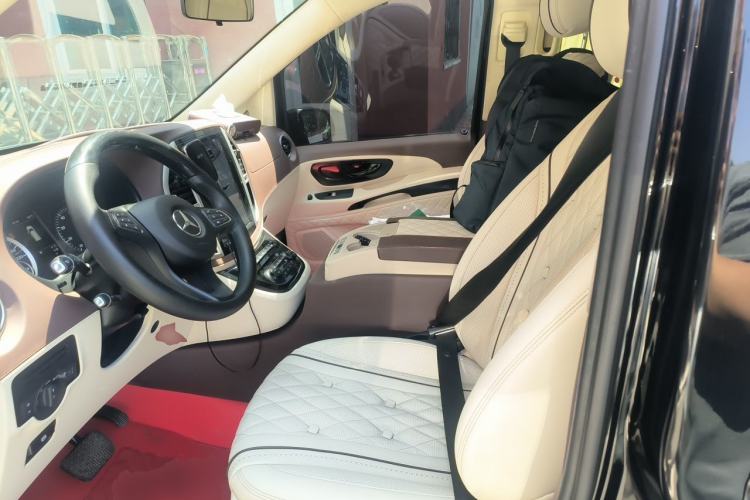 Used Mercedes-Benz Vito 2018 2.0T Elite Version 7 Seats China VI Emission Standard Left Front Seat