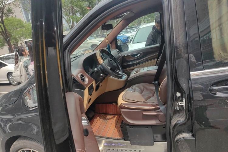 Used Mercedes-Benz Vito 2018 2.0T Business Version China V Emission Standard Left Front Seat
