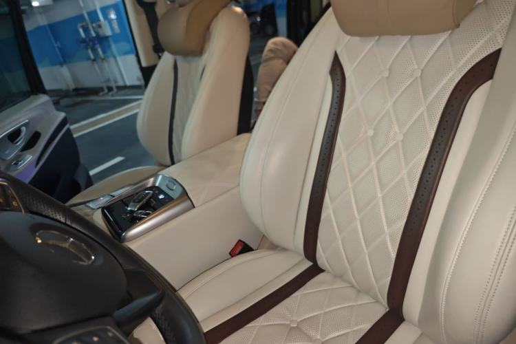 Used Mercedes-Benz Vito 2018 2.0T Elite Version 7 Seats China V Emission Standard Left Front Seat