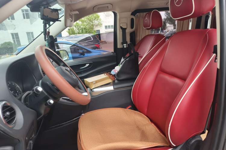 Used Mercedes-Benz Vito 2018 2.0T Elite Version 7 Seats China V Emission Standard Left Front Seat