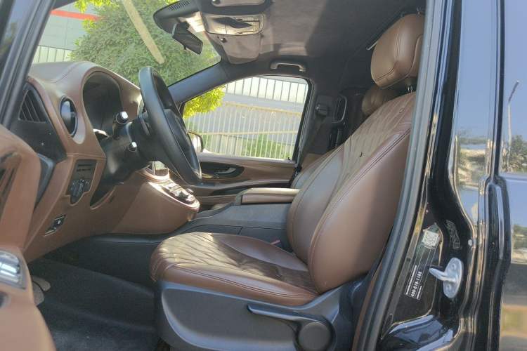Used Mercedes-Benz Vito 2018 2.0T Elite Version 7 Seats China VI Emission Standard Left Front Seat