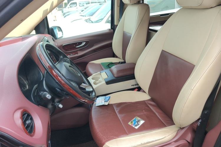 Used Mercedes-Benz Vito 2018 2.0T Business Version China V Emission Standard Left Front Seat