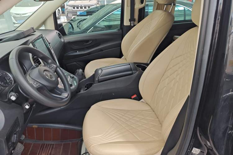 Used Mercedes-Benz Vito 2018 2.0T Elite Version 7 Seats China VI Emission Standard Left Front Seat