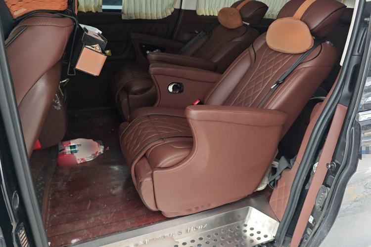 Used Mercedes-Benz Vito 2018 2.0T Business Version China V Emission Standard Left Rear Seat
